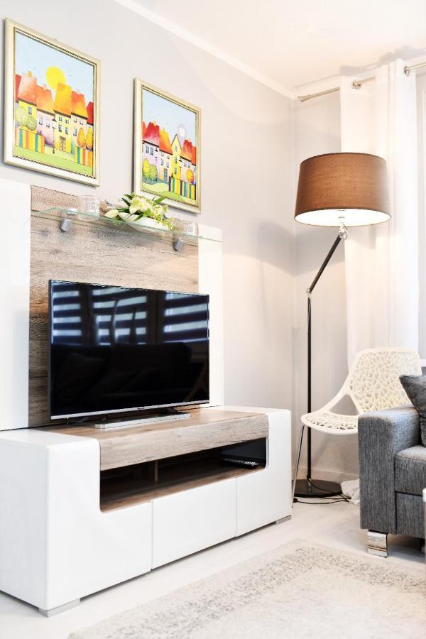 Apartament Dworcowa Apartment Колобжег Екстериор снимка